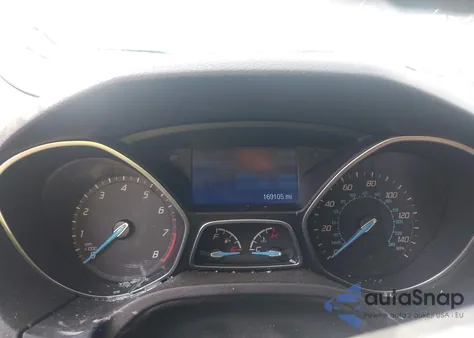 2014 Ford Focus Se z USA, uszkodzony, nr VIN 1FADP3F24EL347110